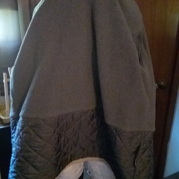 LL Bean Men's Reg. Lrg. Khaki Color Thinsulate Polartec Lined Jacket Coat w/hood - Picture 12 of 15